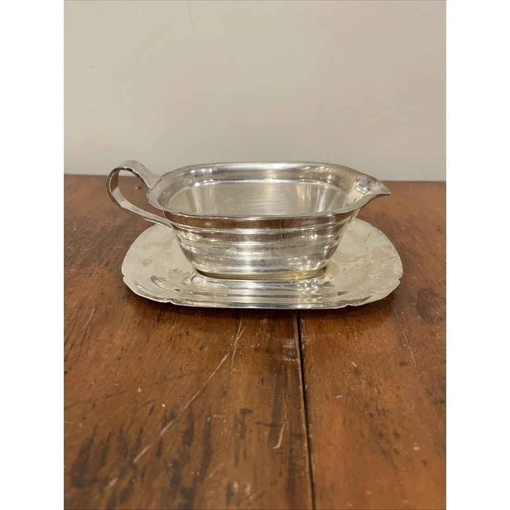 Reed and Barton Mayflower Gravy Boat and Tray - 5000‎ Silver 2 Piece